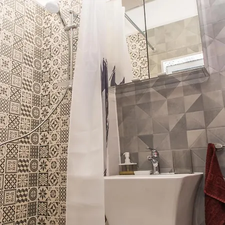 Apartament Miramar 10 *
