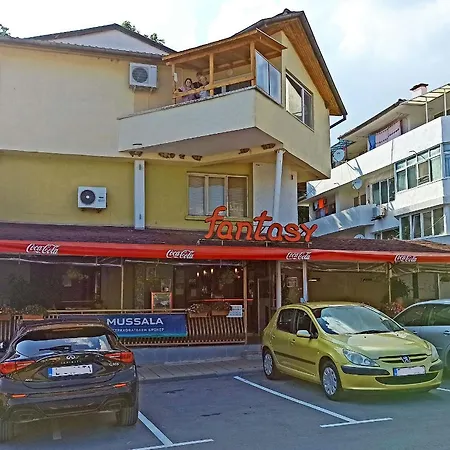 Miramar 10 Apartment *