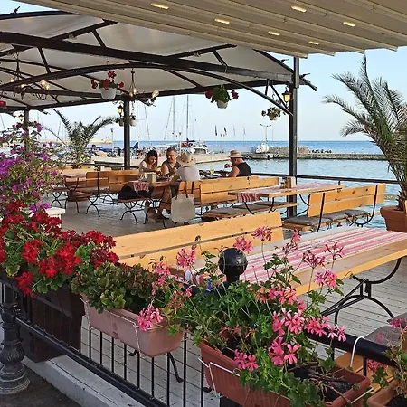 Miramar 10 * Baltschik